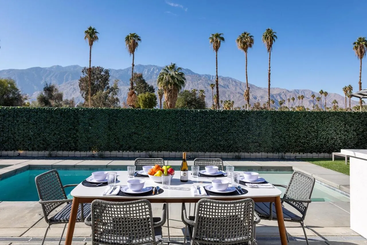 Willa Picture Perfect Retreat By Acme House Company Palm Springs