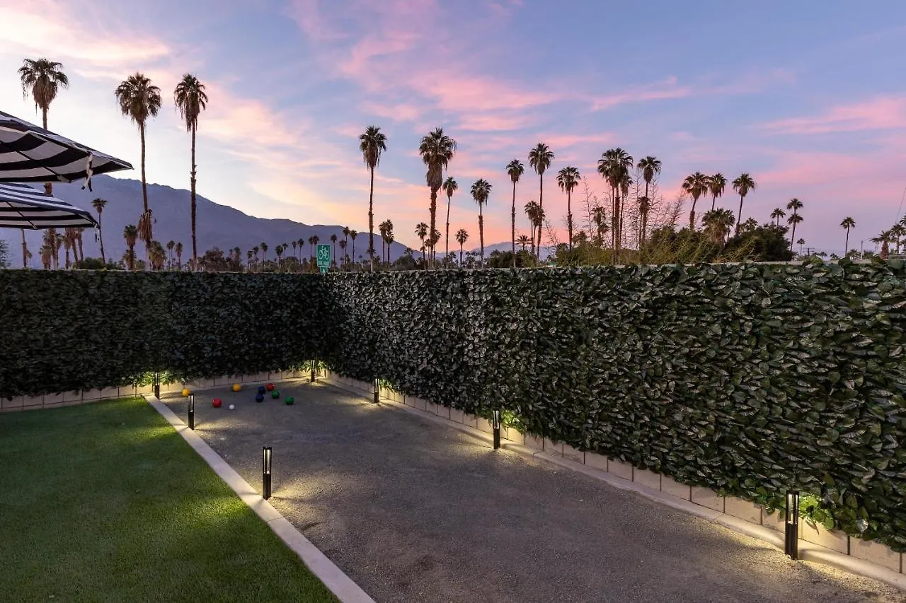 Willa Picture Perfect Retreat By Acme House Company Palm Springs